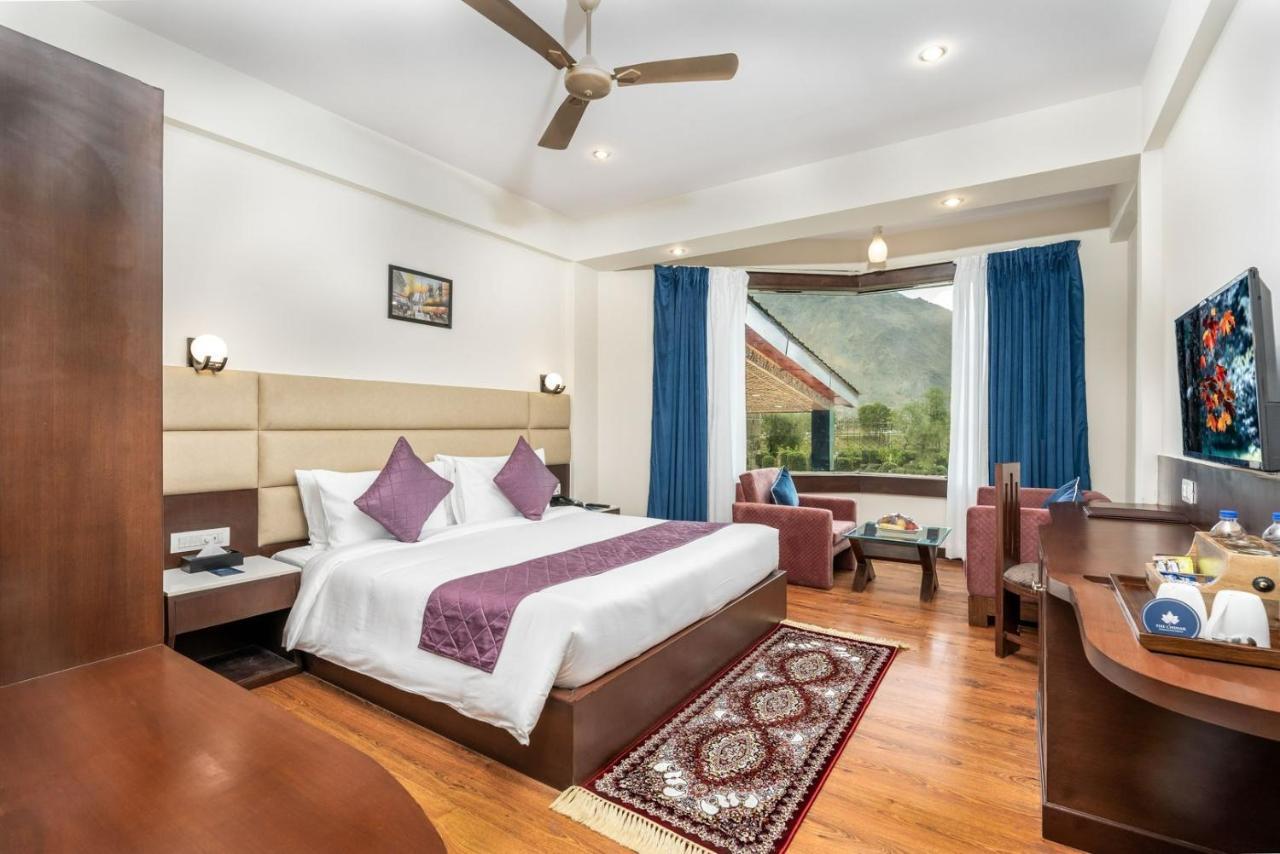 The Chinar Srinagar Hotel Kültér fotó